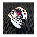 Gold accent garnet ring Wave of Passion (Indonesia)